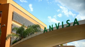 De acordo com a Anvisa, o prazo para avaliação é de sete dias úteis