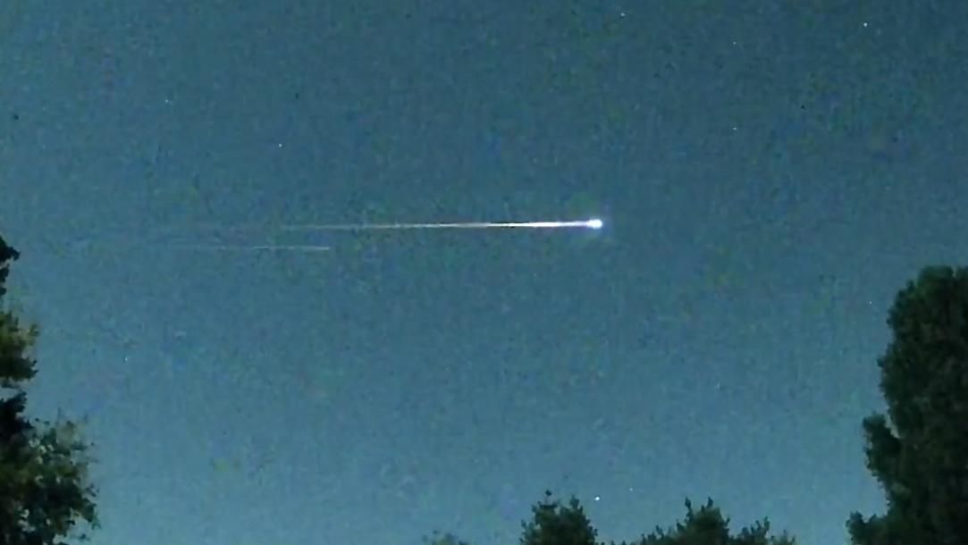Suposto "meteoro" no céu dos EUA na quarta-feira (20) à noite