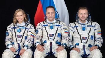 Cosmonauta Anton Shkaplerov, a atriz Yulia Peresild e o produtor Klim Shipenko sairão da Terra nesta terça (5) para filmar trechos do filme "O Desafio"
