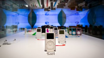 Depois do abalo provocado pela disseminação do iPod, consumidores voltaram a pagar para ouvir música, que também passou a ser tratada como serviço