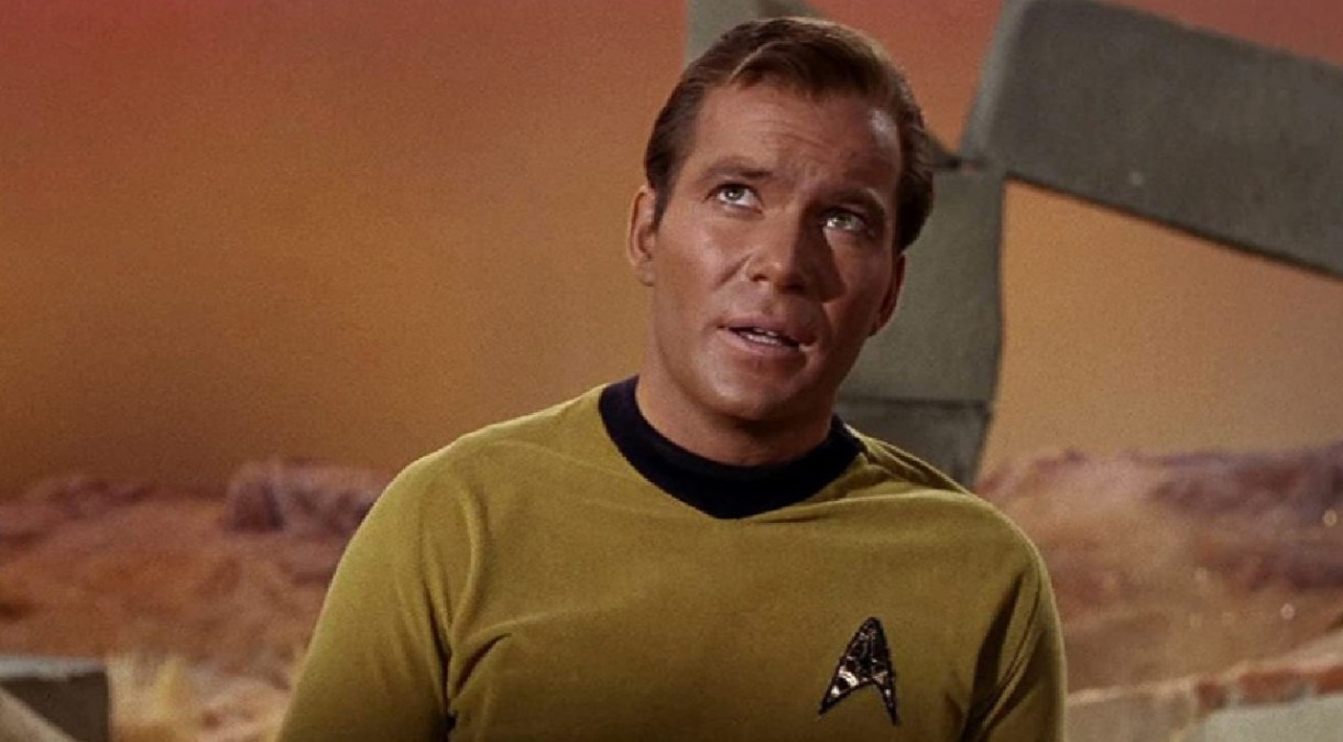 Ator William Shatner como o capitão James T. Kirk, em Star Trek - Jornada nas Estrelas