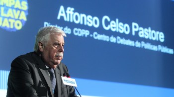 Affonso Celso Pastore afirmou à CNN que política fiscal é primordial para condicionar crescimento do país