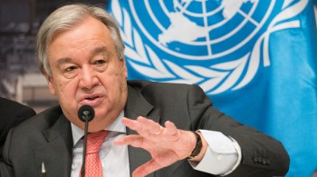 António Guterres gostaria de discutir "passos urgentes a serem tomados sobre a paz na Ucrânia", de acordo com porta-voz