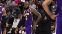 Preguiça? LeBron James reclama de viagem para jogo da pré-temporada