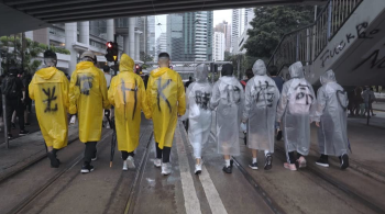 "Revolution of Our Times", de Kiwi Chow, foi eleito o melhor documentário e é dedicado ao povo de Hong Kong