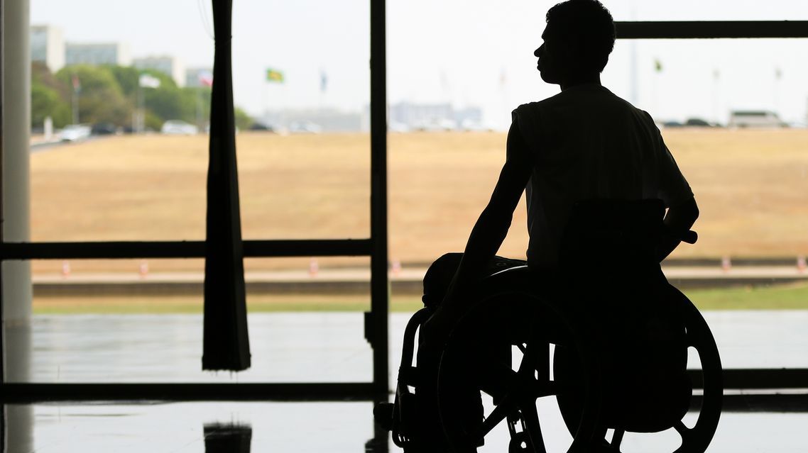 A participação na força de trabalho de pessoas com deficiência aumentou com o número de pessoas identificadas com deficiência
