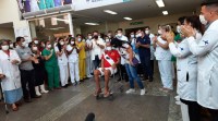 Último paciente com Covid em hospital de referência do Rio recebe alta