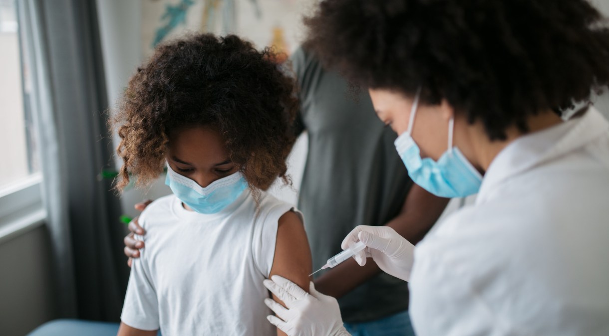 Vacinação de crianças de 5 a 11 anos contra a Covid-19 deve começar no dia 13 de dezembro na Espanha