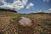 Estiagem causa prejuízos à agricultura e ameaça o abastecimento