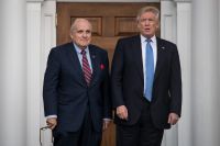 Grupo ligado a Rudy Giuliani tramou caso de eleitores falsos em 7 estados