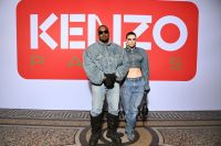 Kanye West, Julia Fox e mais dos desfiles de moda masculina da Paris Fashion Week