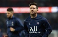 Messi e outros três jogadores do PSG testam positivo para Covid-19