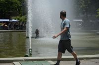 Temperaturas no RJ têm máxima de 40ºC nesta sexta (17); calor pode atingir os 42ºC no sábado (18)