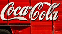 Coca-Cola vai transformar um de seus refrescos mais populares em bebida alcoólica