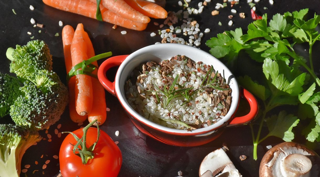 Dieta mediterrânea é voltada a legumes e incentiva trocar as proteínas de sempre, como a carne vermelha