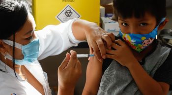 Segundo fontes do Ministério da Saúde, serão 4,3 milhões de doses da vacina contra a Covid-19 para crianças em janeiro, 7,2 milhões em fevereiro e 8,5 milhões em março