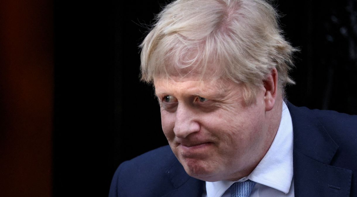 Premiê britânico, Boris Johnson, na residência oficial em Downing Street