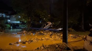 São pelo menos 200 ocorrências devido às tempestades na Região Serrana; tempestades também provocaram inundações e deixaram pessoas ilhadas