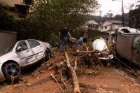 Sobe para 105 o número de mortes no desastre provocado pelas chuvas em Petrópolis (RJ)