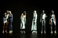 Semana de moda de NY: marca substitui desfile por show com modelos holográficas