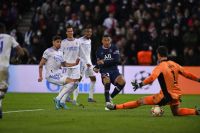 Com gol no último minuto, PSG vence Real Madrid pela Champions League