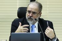 Aras decide se manifestar até quarta-feira sobre indulto de Daniel Silveira