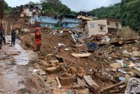 Moradores de Petrópolis relatam que sirenes não tocaram durante temporal