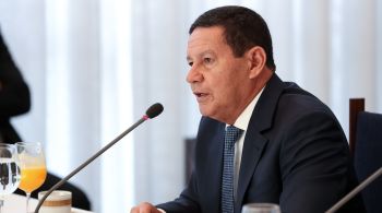 Vice-presidente da República e atual presidente em exercício, Hamilton Mourão, assinou decreto nomeando o secretário Especial da Receita, Julio Cesar Vieira Gomes, para embaixada brasileira em Paris