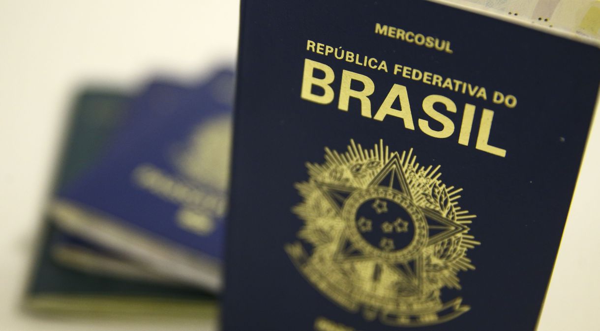 Governo mexicano recomenda que os brasileiros não comprem passagens aéreas antes de ter o visto físico