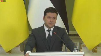 Volodymyr Zelenskiy afirmou que a decisão da Rússia de reconhecer independência de regiões separatistas na Ucrânia compromete os esforços de paz