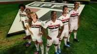 São Paulo e Adidas divulgam nova camisa da temporada 2022