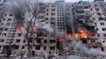 Explosões foram ouvidas na noite desta terça-feira (15) na capital ucraniana 