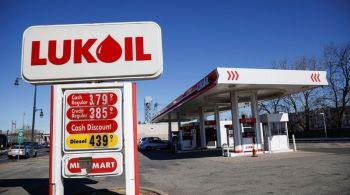 Lukoil enfrenta enormes desafios com comerciantes evitando o petróleo russo por medo de entrar em conflito com sanções ocidentais
