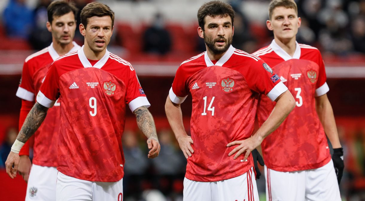 Aleksandr Erokhin, Fedor Smolov, Georgi Dzhikiya e Igor Diveev, jogadores da seleção russa de futebol
