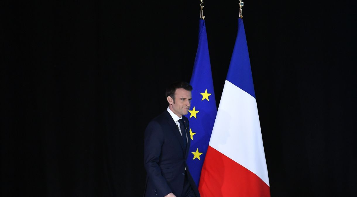 Emmanuel Macron apresenta programa de governo visando as eleições presidenciais