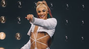 PL argumentou que manifestações como a da cantora Pabllo Vittar, que se embrulhou numa bandeira do ex-presidente Lula, ferem a legislação