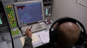 Radar da aeronave captou cerca de uma dúzia de aviões de fabricação russa em marcha lenta na Belarus, ao norte da usina nuclear de Chernobyl