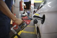 Preço médio da gasolina sobe pela quinta semana e passa dos R$ 5, aponta ANP