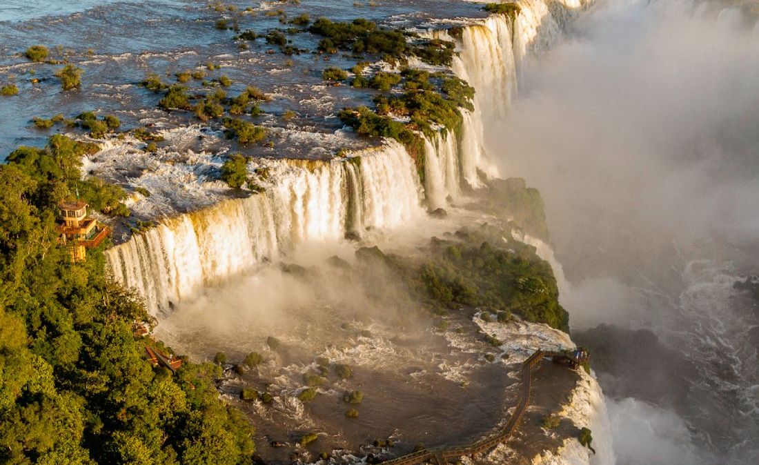 Parque Nacional do Iguaçu foi criado em 1939 e está situado na cidade de Foz do Iguaçu, no Paraná