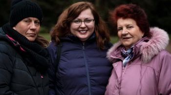 Mila Turchyn, americana de origem ucraniana, foi trabalhar como voluntária na Polônia enquanto tentava resgatar mãe e irmã da cidade de Izium