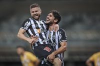 Com 3 de Sasha, Atlético-MG vence fácil Brasiliense na estreia na Copa do Brasil