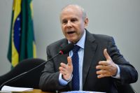 PT não vê espaço para Mantega ou Bernardo no governo