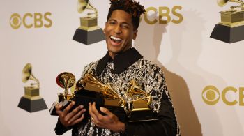 Em entrevista à CNN, o pianista reflete após os 5 prêmios no Grammy, fala de sua admiração pela música brasileira, o desejo de tocar na Bahia e o sonho de colaborar com a cirandeira pernambucana Lia de Itamaracá