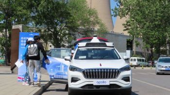Empresa de tecnologia Baidu e a startup de direção autônoma Pony.ai anunciaram que conseguiram as primeiras autorizações do país para serviços de robotáxi com carros sem condutores