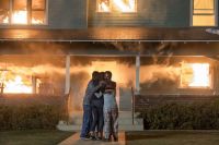 "Vida imitando a arte", diz ator de "This is Us" após perder casa em incêndio