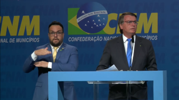 Discursando em evento em Brasília, presidente argumentou que país adotou "posição de equilíbrio" sobre guerra, mas depende de insumos: "27 navios russos estão navegando para trazer fertilizantes para o Brasil"
