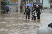 Chuva no Rio de Janeiro deixa mais de 7 mil pessoas desalojadas e desabrigadas