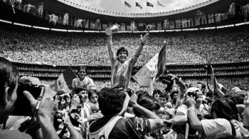 David Yarrow tirou a famosa foto de Maradona na final da Copa do Mundo da Fifa de 1986