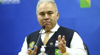 Ministro da Saúde caminhou por Copacabana para incentivar a atividade física e lançar investimento de R$ 100 milhões contra sedentarismo