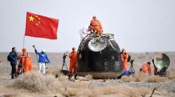 Ao longo de 183 dias no espaço chineses concluíram a segunda de quatro missões tripuladas programadas para concluir a estação espacial chinesa até o fim do ano